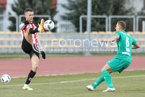  19.03.2016 RZESZOW <br />PILKA NOZNA III LIGA LUBELSKO - PODKARPACKA  SEZON 2015/2016 <br />MECZ CWKS RESOVIA - IZOLATOR BOGUCHWALA <br />N/Z TOMASZ CIECKO KRZYSZTOF DOMIN<br /> 