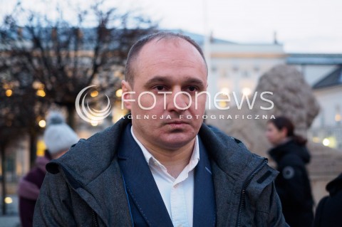  22.03.2016 WARSZAWA<br />PIKIETA POD PALACEM PREZYDENCKIM POD HASLEM ULASKAWIC MARCINA SKAZANEGO W ZWIAZKU Z PROTESTEM W SPRAWIE AFERY TASMOWEJ<br />N/Z MARCIN FALKOWSKI<br /> 