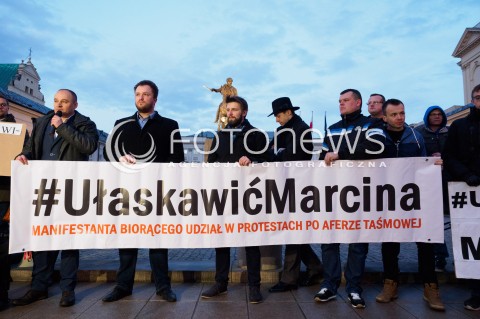 Pikieta pod Pałacem Prezydenckim w Warszawie