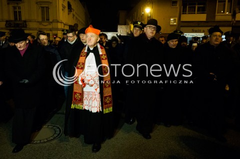  25.03.2016 WARSZAWA<br /> WARSZAWSKA DROGA KRZYZOWA 2016 W WIELKI PIATEK POD PRZEWODNICTWEM KARDYNALA KAZIMIERZA NYCZA<br /> N/Z KARDYNAL KAZIMIERZ NYCZ<br />  