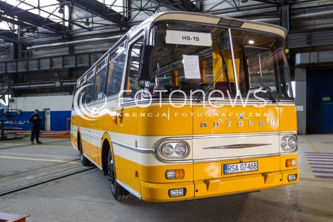  30.03.2016 SANOK <br />
ZDJECIE ILUSTRACYJNE<br />
FABRYKA AUTOBUSOW AUTOSAN W SANOKU<br />
N/Z AUTOSAN H9 - 15 STARY AUTOBUS RETRO LOGO NAPIS<br />
 