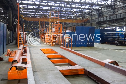  30.03.2016 SANOK <br />
ZDJECIE ILUSTRACYJNE<br />
FABRYKA AUTOBUSOW AUTOSAN W SANOKU<br />
N/Z LINIA PRODUKCYJNA AUTOBUSOW<br />
 