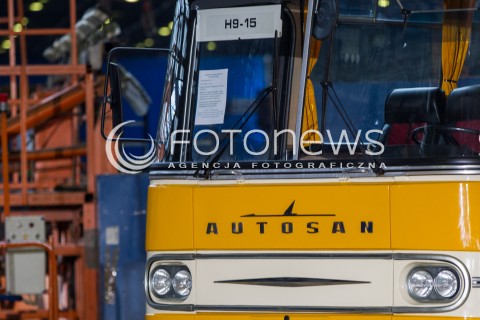  30.03.2016 SANOK <br />
ZDJECIE ILUSTRACYJNE<br />
FABRYKA AUTOBUSOW AUTOSAN W SANOKU<br />
N/Z AUTOSAN H9 - 15 STARY AUTOBUS RETRO LOGO NAPIS<br />
 