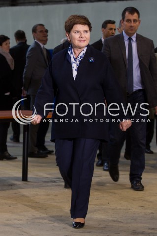  30.03.2016 SANOK <br />WIZYTA PREMIER BEATY SZYDLO W WOJEWODZTWIE PODKARPACKIM<br />PODPISANIE UMOWY W FABRYCE AUTOSAN <br />N/Z BEATA SZYDLO <br /> 