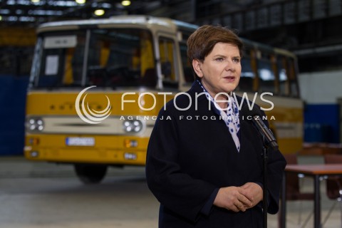  30.03.2016 SANOK <br />WIZYTA PREMIER BEATY SZYDLO W WOJEWODZTWIE PODKARPACKIM<br />PODPISANIE UMOWY W FABRYCE AUTOSAN <br />N/Z BEATA SZYDLO <br /> 