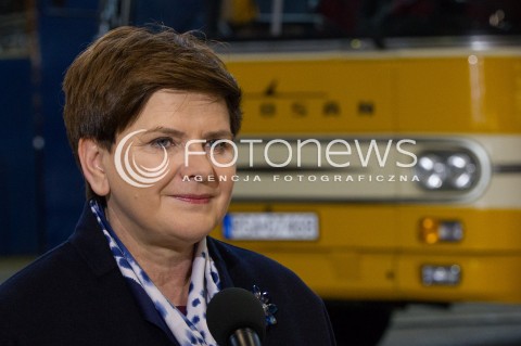  30.03.2016 SANOK <br />WIZYTA PREMIER BEATY SZYDLO W WOJEWODZTWIE PODKARPACKIM<br />PODPISANIE UMOWY W FABRYCE AUTOSAN <br />N/Z BEATA SZYDLO <br /> 