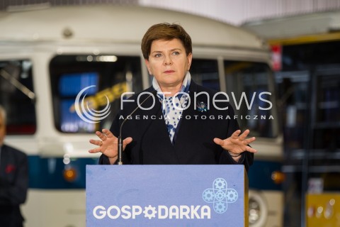  30.03.2016 SANOK <br />WIZYTA PREMIER BEATY SZYDLO W WOJEWODZTWIE PODKARPACKIM<br />SPOTKANIE Z MIESZKANCAMI SANOKA W FABRYCE AUTOBUSOW AUTOSAN<br />N/Z BEATA SZYDLO <br /> 