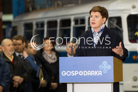  30.03.2016 SANOK <br />WIZYTA PREMIER BEATY SZYDLO W WOJEWODZTWIE PODKARPACKIM<br />SPOTKANIE Z MIESZKANCAMI SANOKA W FABRYCE AUTOBUSOW AUTOSAN<br />N/Z BEATA SZYDLO <br /> 