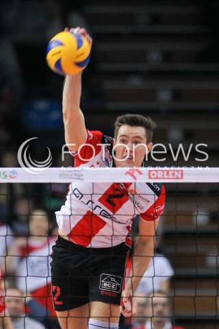 31.03.2016 RZESZOW<br />SIATKOWKA PLUSLIGA 2015/2016 MEN VOLLEYBALL POLAND POLISH PLUS LIGA LEAGUE SEASON 2015/2016<br />MECZ ASSECO RESOVIA RZESZOW - MKS BEDZIN <br />N/Z THOMAS JAESCHKE SYLWETKA ATAK<br /> 
