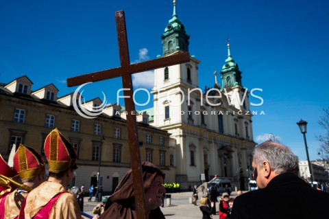  02.04.2016 WARSZAWA <br /> MARSZ ATEISTOW W ROCZNICE WYROKU SMIERCI NA KAZIMIERZU LYSZCZYNSKIM <br /> N/Z UCZESTNICY<br />  