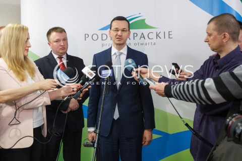  06.04.2016 RZESZOW<br />WIZYTA WICEPREMIERA I MINISTRA ROZWOJU MATEUSZA MORAWIECKIEGO NA PODKARPACIU <br />N/Z MATEUSZ MORAWIECKI TOMASZ LEYKO<br /> 