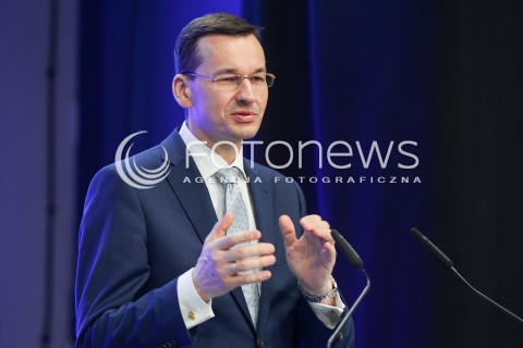  06.04.2016 RZESZOW<br />OTWARCIE NOWOCZESNEGO CENTRUM BADAWCZO-ROZWOJOWEGO W PRATT & WHITNEY RZESZOW ( DAWNIEJ WSK - PZL RZESZOW ) GDZIE PRODUKOWANE SA SILNIKI LOTNICZE M.IN. DO SAMOLOTOW BOEING 787 DREAMLINER <br />N/Z MATEUSZ MORAWIECKI - WICEPREMIER I MINISTER ROZWOJU<br /> 