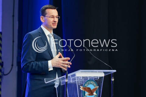  06.04.2016 RZESZOW<br />OTWARCIE NOWOCZESNEGO CENTRUM BADAWCZO-ROZWOJOWEGO W PRATT & WHITNEY RZESZOW ( DAWNIEJ WSK - PZL RZESZOW ) GDZIE PRODUKOWANE SA SILNIKI LOTNICZE M.IN. DO SAMOLOTOW BOEING 787 DREAMLINER <br />N/Z MATEUSZ MORAWIECKI - WICEPREMIER I MINISTER ROZWOJU<br /> 