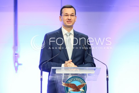  06.04.2016 RZESZOW<br />OTWARCIE NOWOCZESNEGO CENTRUM BADAWCZO-ROZWOJOWEGO W PRATT & WHITNEY RZESZOW ( DAWNIEJ WSK - PZL RZESZOW ) GDZIE PRODUKOWANE SA SILNIKI LOTNICZE M.IN. DO SAMOLOTOW BOEING 787 DREAMLINER <br />N/Z MATEUSZ MORAWIECKI - WICEPREMIER I MINISTER ROZWOJU<br /> 