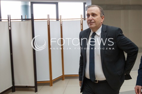  06.04.2016 RZESZOW<br />SPOTKANIE KLUBU OBYWATELSKIEGO PT. JAK SKUTECZNIE BRONIC KONSTYTUCJI TERAZ I W PRZYSZLOSCI? Z UDZIALEM PRZEWODNICZACEGO PLATFORMY OBYWATELSKIEJ GRZEGORZA SCHETYNY<br />N/Z GRZEGORZ SCHETYNA<br /> 