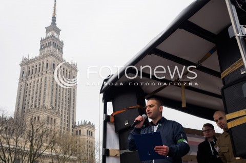  10.04.2016 WARSZAWA <br /> ANTY IMIGRACYJNA MANIFESTACJA SRODOWISK NARODOWYCH <br /> N/Z PRZEMOWIENIA<br />  