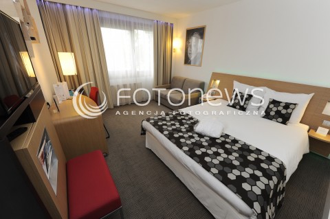  12.04.2016 WARSZAWA <br />PRESS BRIEFING MARKI NOVOTEL<br />N/Z POKOJ HOTELOWY<br /> 