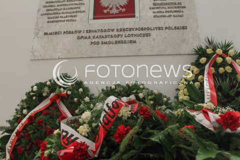  13.04.2016 WARSZAWA SEJM<br />POSIEDZENIE SEJMU RP<br />N/Z PORTRETY SMOLENSKIE KU CZCI OFIAR KATASTROFY<br /> 