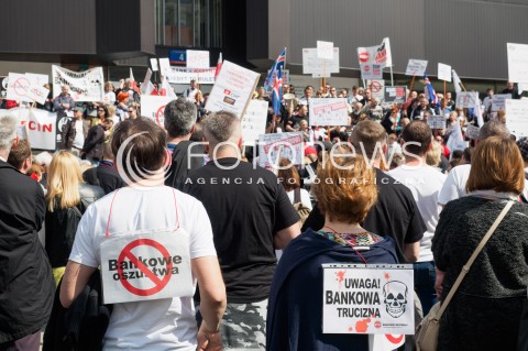  16.04.2016 WARSZAWA<br /> PROTEST STOP BANKOWEMU BEZPRAWIU<br /> N/Z UCZESTNICY<br />  