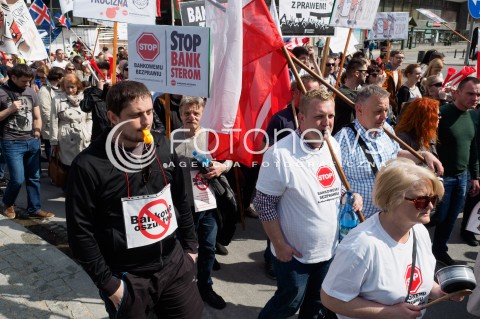  16.04.2016 WARSZAWA<br /> PROTEST STOP BANKOWEMU BEZPRAWIU<br /> N/Z UCZESTNICY<br />  