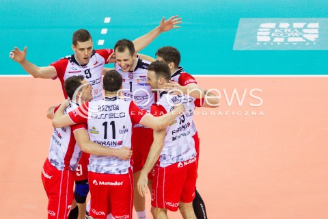  16.04.2016 KRAKOW <br />SIATKOWKA MEZCZYZN LIGA MISTRZOW FINAL FOUR 2016 CHAMPIONS LEAGUE <br />2016 CEV DenizBank Volleyball Men Champions League Final Four season 2015/2016<br />MECZ POLFINALOWY Semifinal match <br />MECZ ASSECO RESOVIA RZESZOW - ZENIT KAZAN <br />N/Z DMYTRO PASHYTSKYY ( PASZYCKI ) BARTOSZ KUREK RUSSELL HOLMES RADOSC EMOCJE <br /> 
