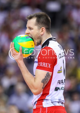  16.04.2016 KRAKOW <br />SIATKOWKA MEZCZYZN LIGA MISTRZOW FINAL FOUR 2016 CHAMPIONS LEAGUE <br />2016 CEV DenizBank Volleyball Men Champions League Final Four season 2015/2016<br />MECZ POLFINALOWY Semifinal match <br />MECZ ASSECO RESOVIA RZESZOW - ZENIT KAZAN <br />N/Z BARTOSZ KUREK ZLOSC SMUTEK PORAZKA PRZEGRANA EMOCJE RADOSC EMOCJE <br /> 