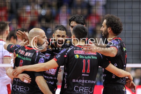  16.04.2016 KRAKOW <br />SIATKOWKA MEZCZYZN LIGA MISTRZOW FINAL FOUR 2016 CHAMPIONS LEAGUE <br />2016 CEV DenizBank Volleyball Men Champions League Final Four season 2015/2016<br />MECZ POLFINALOWY Semifinal match <br />MECZ TRENTINO DIATEC - CUCINE LUBE CIVITANOVA <br />N/Z OSMANY PORTUONDO JUANTORENA RADOSC EMOCJE WILLIAM PRIDDY <br /> 