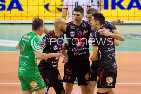  16.04.2016 KRAKOW <br />SIATKOWKA MEZCZYZN LIGA MISTRZOW FINAL FOUR 2016 CHAMPIONS LEAGUE <br />2016 CEV DenizBank Volleyball Men Champions League Final Four season 2015/2016<br />MECZ POLFINALOWY Semifinal match <br />MECZ TRENTINO DIATEC - CUCINE LUBE CIVITANOVA <br />N/Z WILLIAM PRIDDY WILLIAM PRIDDY IVAN MILJKOVIC RADOSC EMOCJE  <br /> 