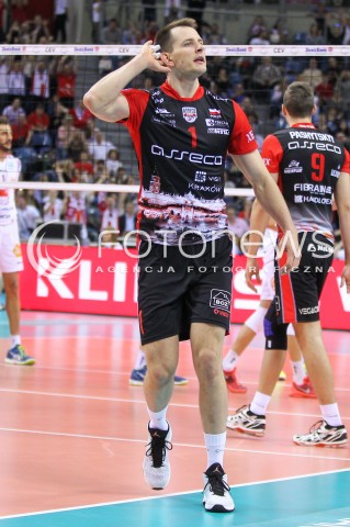  17.04.2016 KRAKOW <br />SIATKOWKA MEZCZYZN LIGA MISTRZOW FINAL FOUR 2016 CHAMPIONS LEAGUE <br />2016 CEV DenizBank Volleyball Men Champions League Final Four season 2015/2016<br />MECZ O 3. MIEJSCE Third place match <br />MECZ ASSECO RESOVIA RZESZOW - CUCINE LUBE CIVITANOVA <br />N/Z BARTOSZ KUREK RADOSC EMOCJE SYLWETKA ZACHECA KIBICOW DO DOPINGU<br /> 