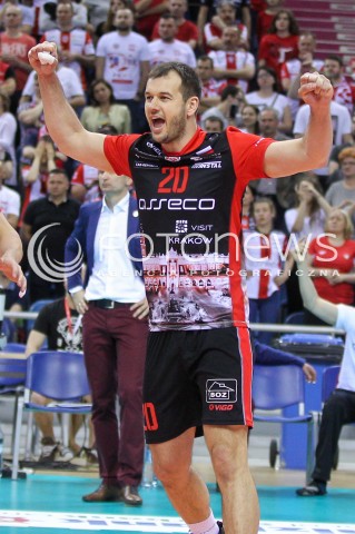  17.04.2016 KRAKOW <br />SIATKOWKA MEZCZYZN LIGA MISTRZOW FINAL FOUR 2016 CHAMPIONS LEAGUE <br />2016 CEV DenizBank Volleyball Men Champions League Final Four season 2015/2016<br />MECZ O 3. MIEJSCE Third place match <br />MECZ ASSECO RESOVIA RZESZOW - CUCINE LUBE CIVITANOVA <br />N/Z DOMINIK WITCZAK RADOSC EMOCJE SYLWETKA <br /> 