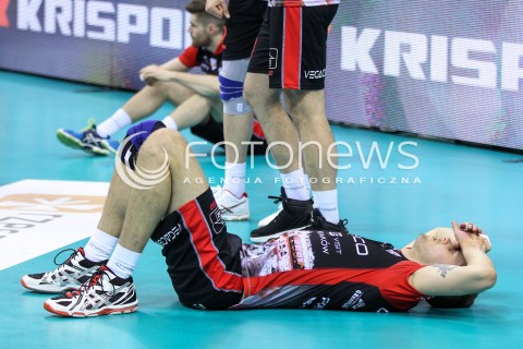  17.04.2016 KRAKOW <br />SIATKOWKA MEZCZYZN LIGA MISTRZOW FINAL FOUR 2016 CHAMPIONS LEAGUE <br />2016 CEV DenizBank Volleyball Men Champions League Final Four season 2015/2016<br />MECZ O 3. MIEJSCE Third place match <br />MECZ ASSECO RESOVIA RZESZOW - CUCINE LUBE CIVITANOVA <br />N/Z DMYTRO PASHYTSKYY ( PASZYCKI ) SMUTEK PORAZKA PRZEGRANA SIATKARZY ASSECO RESOVII - 4 MIEJSCE POZA PODIUM<br /> 