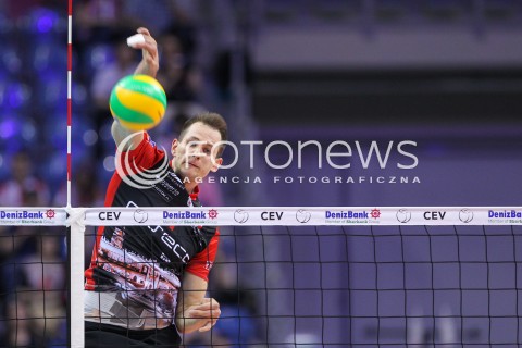  17.04.2016 KRAKOW <br />SIATKOWKA MEZCZYZN LIGA MISTRZOW FINAL FOUR 2016 CHAMPIONS LEAGUE <br />2016 CEV DenizBank Volleyball Men Champions League Final Four season 2015/2016<br />MECZ O 3. MIEJSCE Third place match <br />MECZ ASSECO RESOVIA RZESZOW - CUCINE LUBE CIVITANOVA <br />N/Z BARTOSZ KUREK SYLWETKA ATAK<br /> 