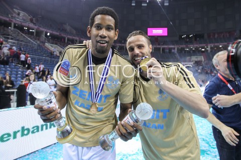  17.04.2016 KRAKOW <br />
SIATKOWKA MEZCZYZN LIGA MISTRZOW FINAL FOUR 2016 CHAMPIONS LEAGUE <br />
2016 CEV DenizBank Volleyball Men Champions League Final Four season 2015/2016<br />
CEREMONIA DEKORACJI DEKORACJA<br />
ZENIT KAZAN MISTRZEM EUROPY<br />
N/Z WILFREDO LEON VENERO TEODOR SALPAROV NAGRODA PUCHAR RADOSC EMOCJE <br />
 