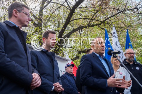  20.04.2016 WARSZAWA<br /> KONFERENCJA LIDEROW OPOZYCJI W SPRAWIE MARSZU 7 MAJA<br /> N/Z GRZEGORZ SCHETYNA WLADYSLAW KOSINIAK KAMYSZ<br />  