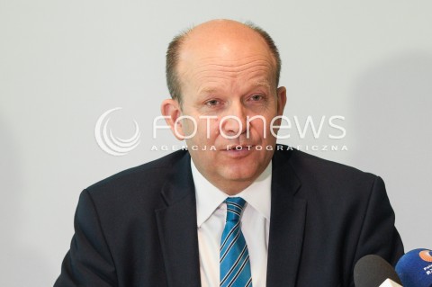  21.04.2016 RZESZOW<br />WIZYTA MINISTRA ZDROWIA W RZESZOWIE<br />KONFERENCJA PRASOWA<br />N/Z KONSTANTY RADZIWILL - MINISTER ZDROWIA<br /> 