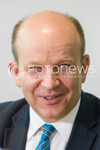  21.04.2016 RZESZOW<br />WIZYTA MINISTRA ZDROWIA W RZESZOWIE<br />KONFERENCJA PRASOWA<br />N/Z KONSTANTY RADZIWILL - MINISTER ZDROWIA<br /> 