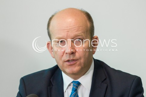  21.04.2016 RZESZOW<br />WIZYTA MINISTRA ZDROWIA W RZESZOWIE<br />KONFERENCJA PRASOWA<br />N/Z KONSTANTY RADZIWILL - MINISTER ZDROWIA<br /> 