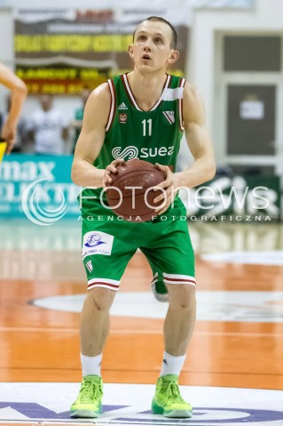  23.04.2016 RZESZOW <br />
KOSZYKOWKA 1 LIGA MEZCZYZN<br />
MECZ MAX ELEKTRO SOKOL LANCUT - LEGIA WARSZAWA <br />
N/Z LUKASZ WILCZEK SYLWETKA <br />
 