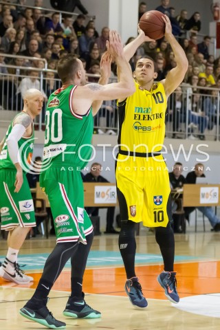  23.04.2016 RZESZOW <br />
KOSZYKOWKA 1 LIGA MEZCZYZN<br />
MECZ MAX ELEKTRO SOKOL LANCUT - LEGIA WARSZAWA <br />
N/Z JERZY KOSZUTA TOMASZ ANDRZEJEWSKI <br />
 