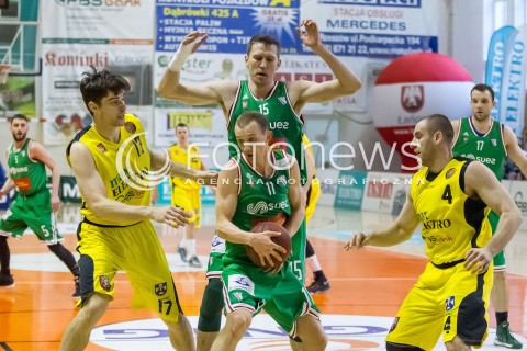  23.04.2016 RZESZOW <br />
KOSZYKOWKA 1 LIGA MEZCZYZN<br />
MECZ MAX ELEKTRO SOKOL LANCUT - LEGIA WARSZAWA <br />
N/Z LUKASZ WILCZEK CEZARY TRYBANSKI PRZEMYSLAW WRONA TOMASZ FORTUNA <br />
 