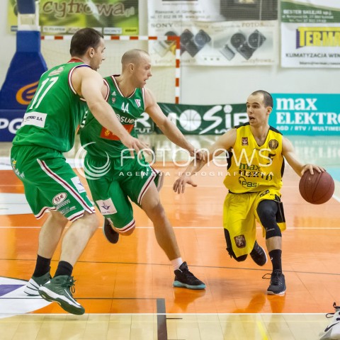  23.04.2016 RZESZOW <br />
KOSZYKOWKA 1 LIGA MEZCZYZN<br />
MECZ MAX ELEKTRO SOKOL LANCUT - LEGIA WARSZAWA <br />
N/Z MARCIN PLAWUCKI ADAM PARZYCH MARCEL WILCZEK <br />
 