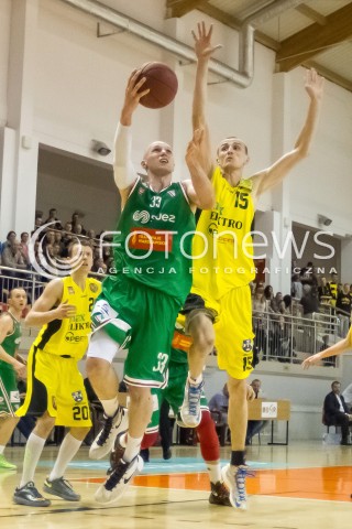  23.04.2016 RZESZOW <br />
KOSZYKOWKA 1 LIGA MEZCZYZN<br />
MECZ MAX ELEKTRO SOKOL LANCUT - LEGIA WARSZAWA <br />
N/Z MACIEJ KLIMA GRZEGORZ KUKIELKA <br />
 