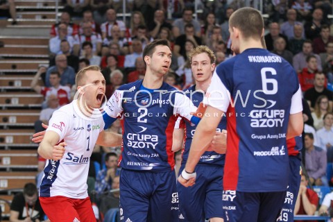  26.04.2016 RZESZOW<br />SIATKOWKA PLUSLIGA 2015/2016 MEN VOLLEYBALL POLAND POLISH PLUS LIGA LEAGUE SEASON 2015/2016 FINAL MATCH - MECZ NR 3<br />MECZ ASSECO RESOVIA RZESZOW - ZAKSA KEDZIERZYN KOZLE<br />N/Z PAWEL ZATORSKI KEVIN TILLIE RADOSC EMOCJE <br /> 