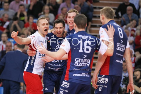  26.04.2016 RZESZOW<br />SIATKOWKA PLUSLIGA 2015/2016 MEN VOLLEYBALL POLAND POLISH PLUS LIGA LEAGUE SEASON 2015/2016 FINAL MATCH - MECZ NR 3<br />MECZ ASSECO RESOVIA RZESZOW - ZAKSA KEDZIERZYN KOZLE<br />N/Z PAWEL ZATORSKI KEVIN TILLIE SAM DEROO RADOSC EMOCJE <br /> 
