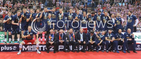  26.04.2016 RZESZOW<br />SIATKOWKA PLUSLIGA 2015/2016 MEN VOLLEYBALL POLAND POLISH PLUS LIGA LEAGUE SEASON 2015/2016 FINAL MATCH - MECZ NR 3<br />MECZ ASSECO RESOVIA RZESZOW - ZAKSA KEDZIERZYN KOZLE<br />ZAKSA KEDZIERZYN KOZLE MISTRZEM POLSKI<br />N/Z ZDJECIE GRUPOWE GRUPOWKA GROUP PHOTO RADOSC EMOCJE<br /> 