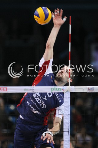  26.04.2016 RZESZOW<br />SIATKOWKA PLUSLIGA 2015/2016 MEN VOLLEYBALL POLAND POLISH PLUS LIGA LEAGUE SEASON 2015/2016 FINAL MATCH - MECZ NR 3<br />MECZ ASSECO RESOVIA RZESZOW - ZAKSA KEDZIERZYN KOZLE<br />N/Z DAWID KONARSKI SYLWETKA ATAK<br /> 