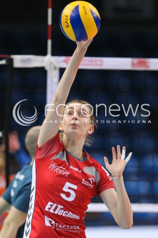  29.04.2016 RZESZOW<br />SIATKOWKA ORLEN LIGA 2015/2016 WOMEN VOLLEYBALL POLAND POLISH ORLENLIGA LEAGUE SEASON 2015/2016<br />MECZ DEVELOPRES SKYRES RZESZOW - KSZO OSTROWIEC <br />N/Z MAGDALENA HAWRYLA SYLWETKA <br /> 