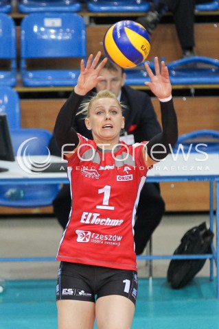  29.04.2016 RZESZOW<br />SIATKOWKA ORLEN LIGA 2015/2016 WOMEN VOLLEYBALL POLAND POLISH ORLENLIGA LEAGUE SEASON 2015/2016<br />MECZ DEVELOPRES SKYRES RZESZOW - KSZO OSTROWIEC <br />N/Z EWA CABAJEWSKA SYLWETKA <br /> 