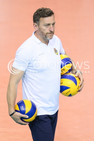  29.04.2016 RZESZOW<br />SIATKOWKA ORLEN LIGA 2015/2016 WOMEN VOLLEYBALL POLAND POLISH ORLENLIGA LEAGUE SEASON 2015/2016<br />MECZ DEVELOPRES SKYRES RZESZOW - KSZO OSTROWIEC <br />N/Z DARIUSZ PARKITNY - I TRENER ( HEAD COACH ) SYLWETKA <br /> 