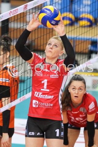  29.04.2016 RZESZOW<br />SIATKOWKA ORLEN LIGA 2015/2016 WOMEN VOLLEYBALL POLAND POLISH ORLENLIGA LEAGUE SEASON 2015/2016<br />MECZ DEVELOPRES SKYRES RZESZOW - KSZO OSTROWIEC <br />N/Z EWA CABAJEWSKA SYLWETKA <br /> 